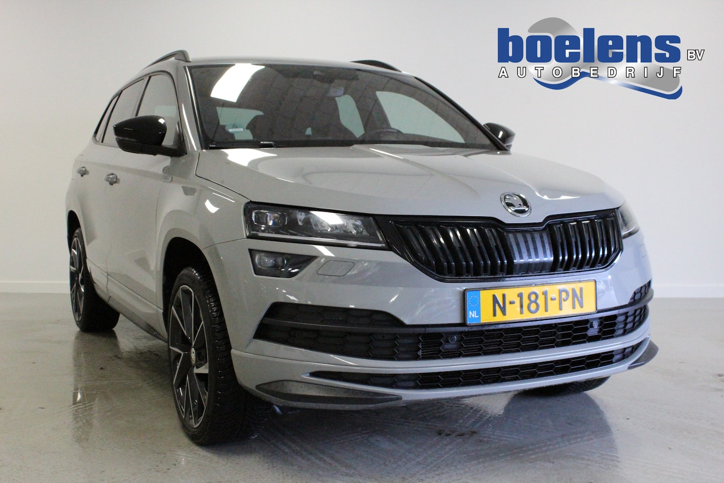 Skoda Karoq - 1.5 TSI ACT Sportline Business | BLINDSPOT | SFEER | 19'LMV | CARPLAY | ACC | STOEL-VERW | - AutoWereld.nl