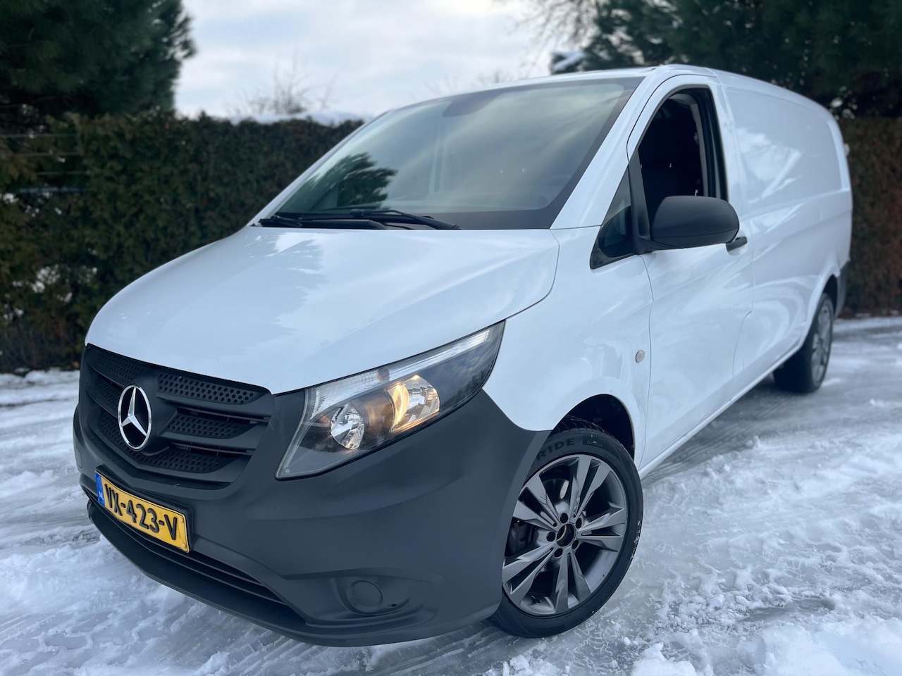 Mercedes-Benz Vito - 109 CDI Lang Business Professional AIRCO NETTE BUS!! - AutoWereld.nl