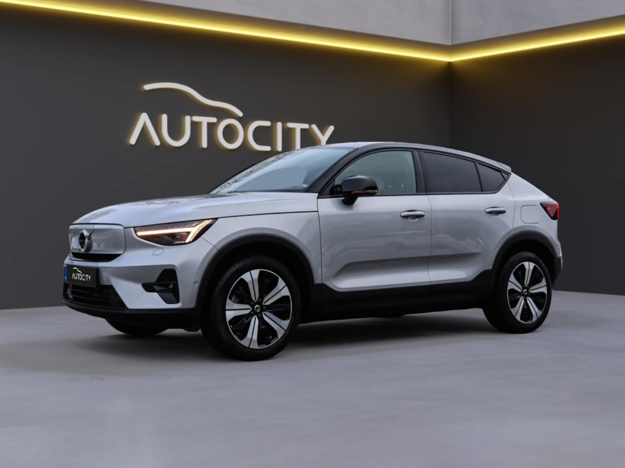 Volvo C40 - 1st Edition 408pk 78kWh Recharge Pure Electric AWD 90%SOH l Pano - AutoWereld.nl