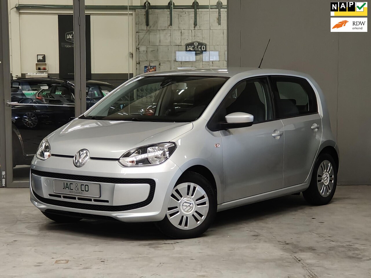 Volkswagen Up! - 1.0 EXECUTIVE PAKKET - NAVI - AIRCO - 5-DRS - AutoWereld.nl