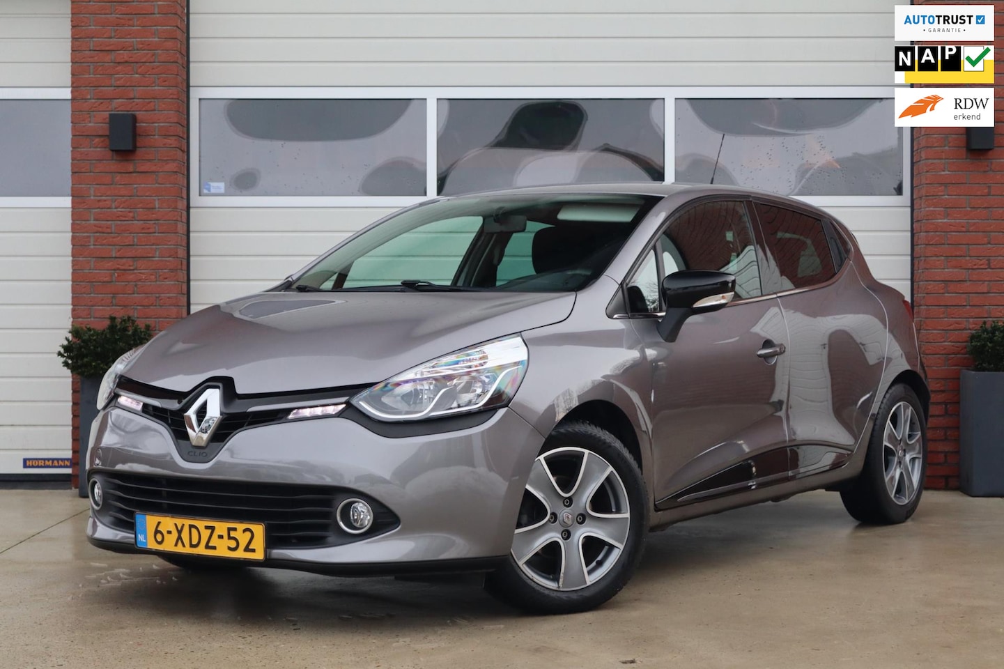 Renault Clio - 0.9 TCe ECO Night&Day - Navigatie - Cruise control - Airco - NL Auto - AutoWereld.nl