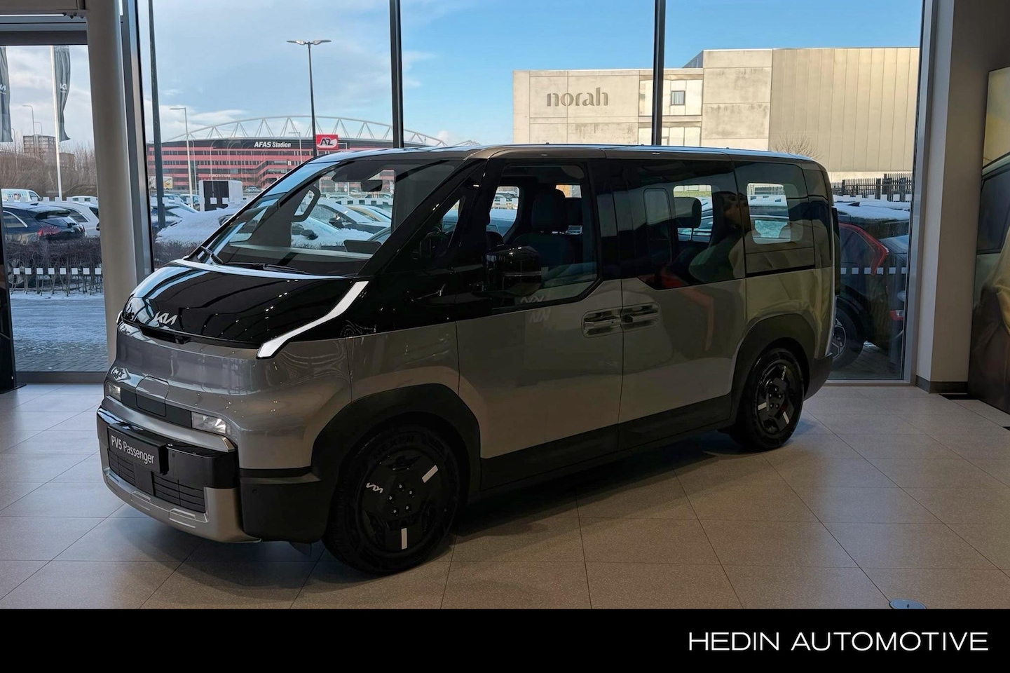 Kia PV5 Passenger - Plus 71.2 kWh | incl. Particuliere inruilpremie | LED | Stoel en Stuurveerwarming | PDC V+ - AutoWereld.nl