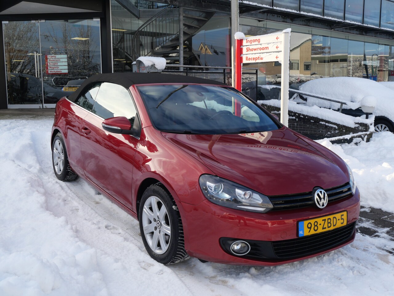 Volkswagen Golf Cabriolet - 1.4 TSI AUTOMAAT | LED | HALF-LEER | 160 PK | APK 01-2027!! - AutoWereld.nl