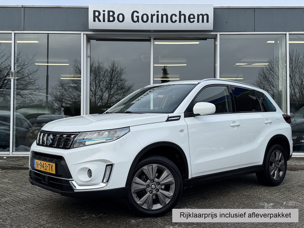 Suzuki Vitara - 1.4 Boosterjet Select Smart Hybrid * Stoelverwarming * Bluetooth * 17 Inch * - AutoWereld.nl