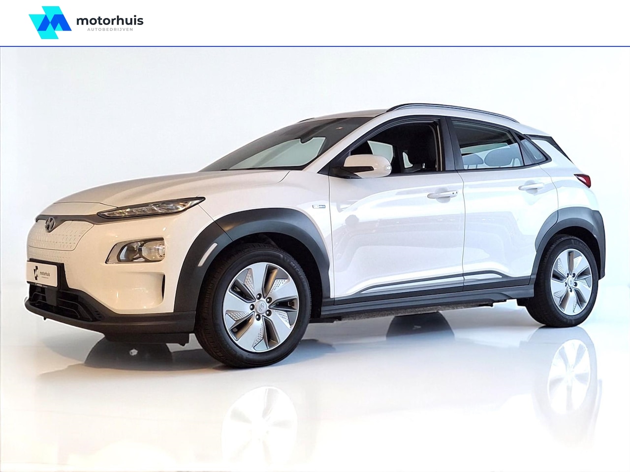 Hyundai Kona Electric - EV 204pk 2WD 64 kWh Comfort AUTOMAAT NAVI APPLE CARPLAY CAMERA - AutoWereld.nl