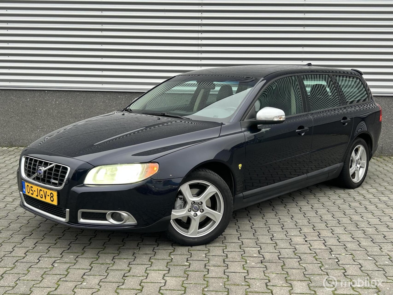 Volvo V70 - 2.4D Limited Edition 2.4D Limited Edition - AutoWereld.nl