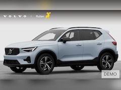 Volvo XC40 - B4 211PK Automaat Plus Dark / Adaptive cruise control / Elektrische stoelen / Harman Kardo