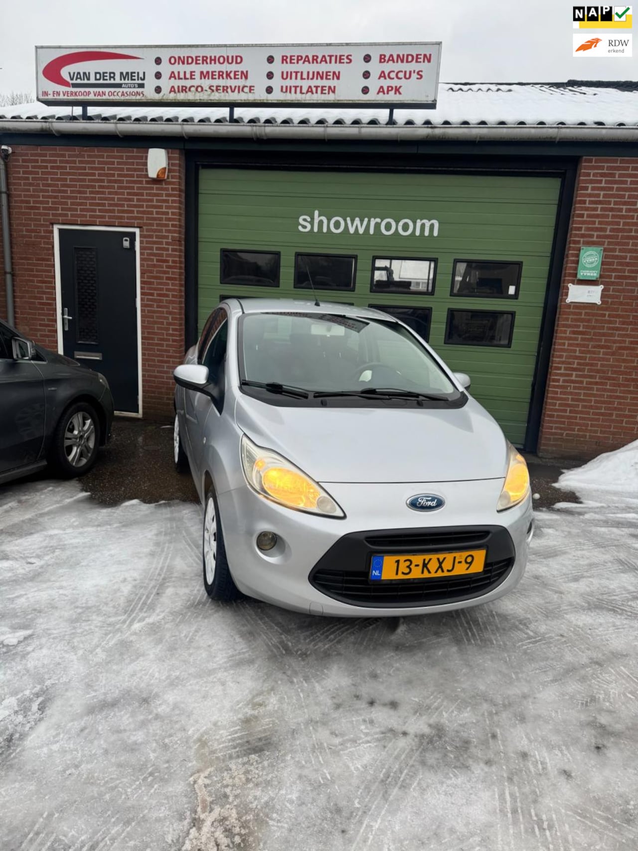 FORD KA