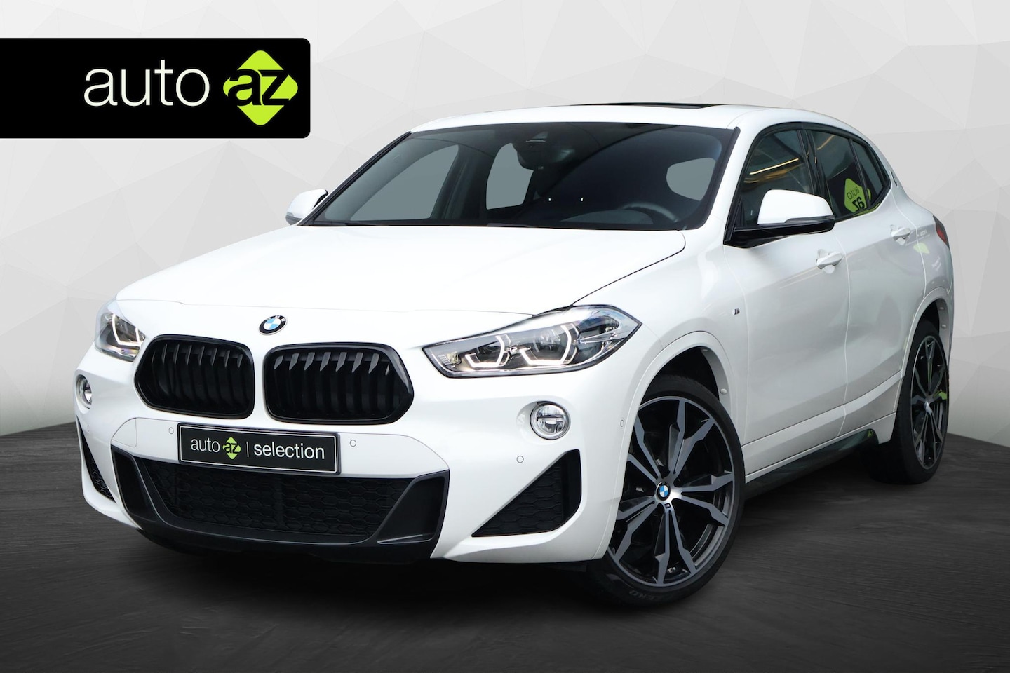 BMW X2 - sDrive20i High Executive / M Sport / Pano - AutoWereld.nl