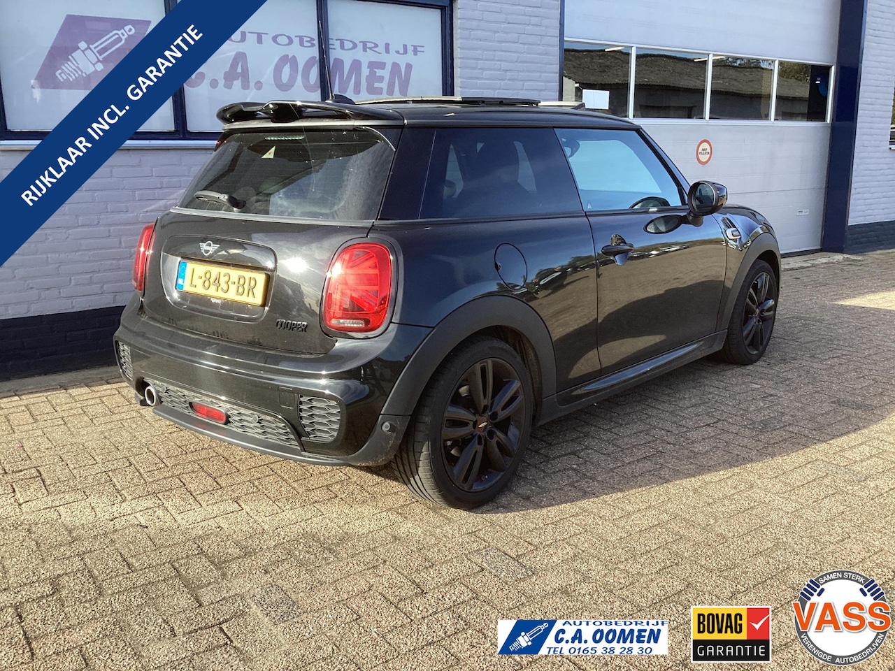 MINI John Cooper Works - Mini 1.5 Cooper Panorama dak lm velgen - AutoWereld.nl