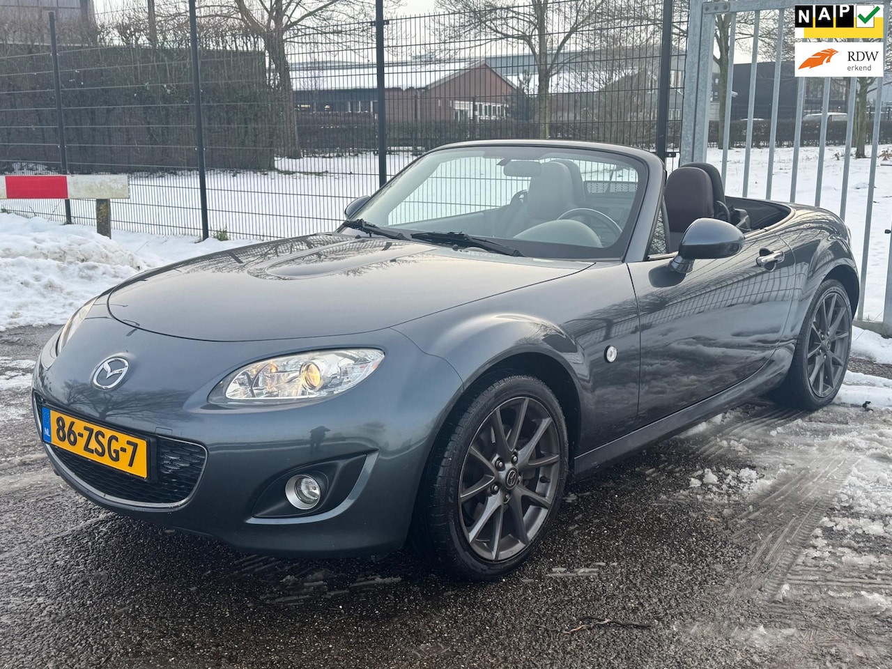 Mazda MX-5 Roadster Coupé - 1.8 Kyudo Leder 17inch LM navigatie Origineel NL - AutoWereld.nl