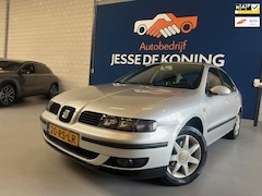 SEAT Toledo - 1.6-16V Spirit / bj.2005 / kleur: grijs / airco / sportvelgen / trekhaak / cruise / NAP me