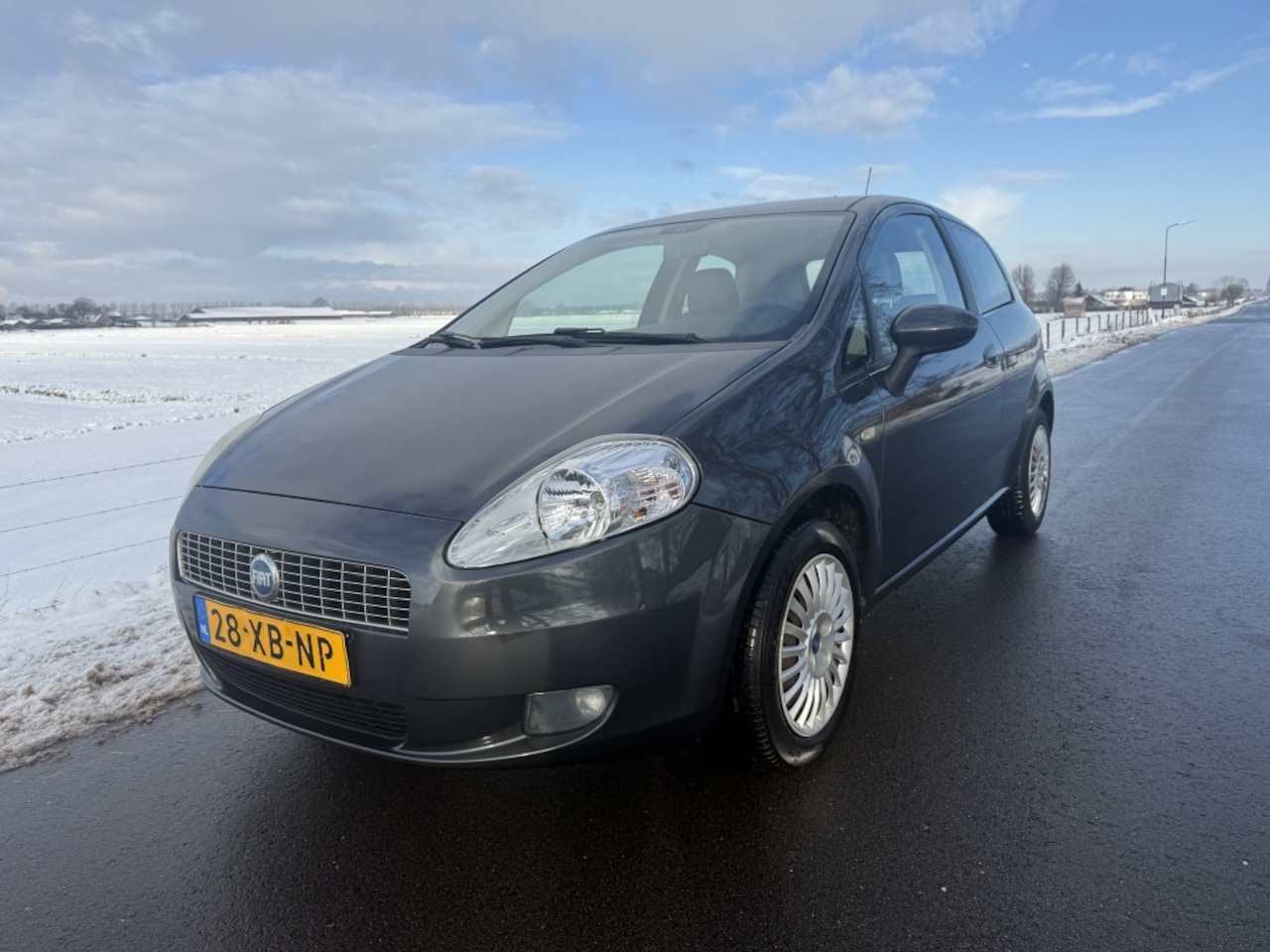 Fiat Grande Punto - 1.4 Dynamic NAP Airco Cruise - AutoWereld.nl