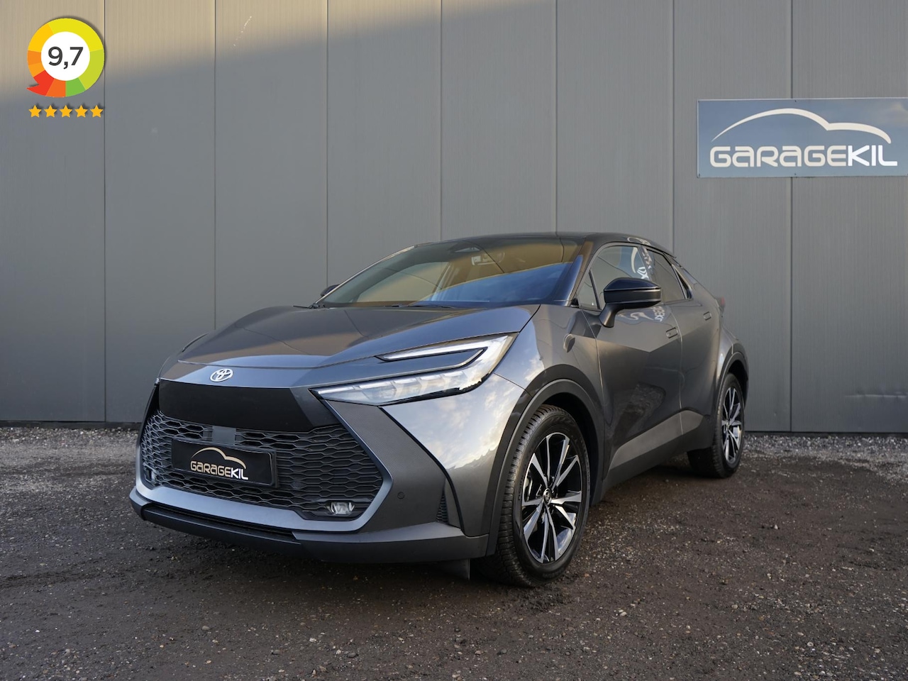 Toyota C-HR - 1.8 Hybrid 140 Team D Dealeronderh. / 1ste eig. / Techniekpakket / Stoelverwarming / Stuur - AutoWereld.nl