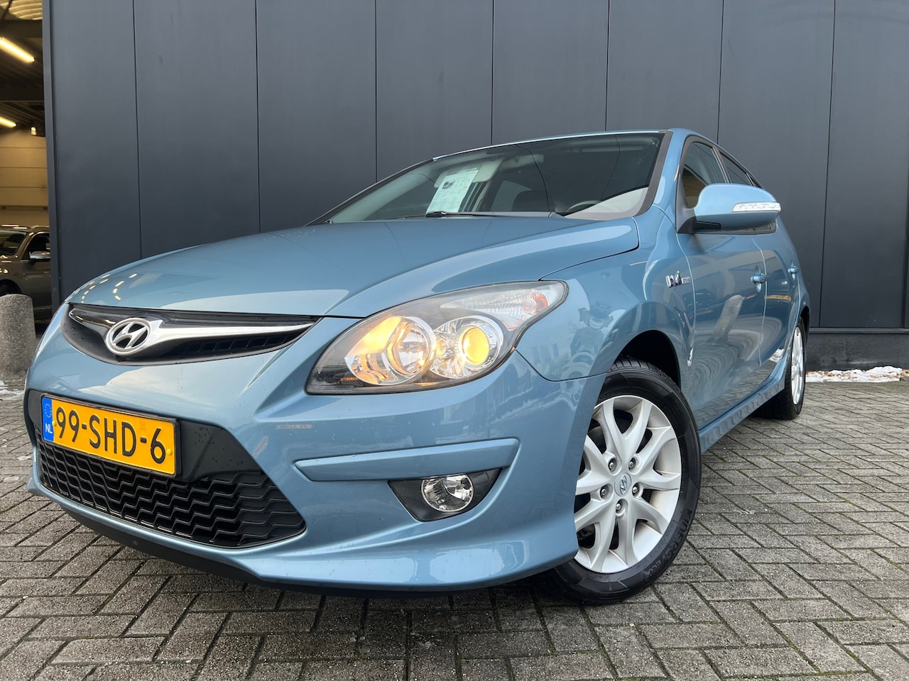 Hyundai i30 - 1.6i i-Motion '11 Navi/Lmv/CrControl/Nap - AutoWereld.nl