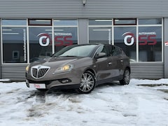 Lancia Delta - 1.9-16V Twin-Turbo LEES ADVERTENTIE EXPORT HANDEL PRIJS