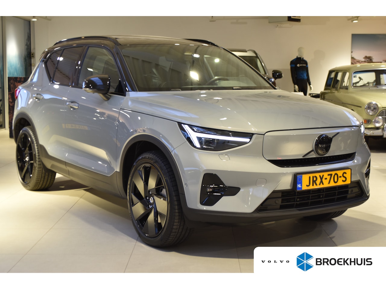 Volvo EX40 - Twin Motor Performance Ultra Black Edition 82 kWh | Np. €63.585,- | Harman Kardon | BLIS | - AutoWereld.nl