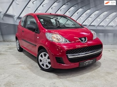 Peugeot 107 - 1.0-12V XR