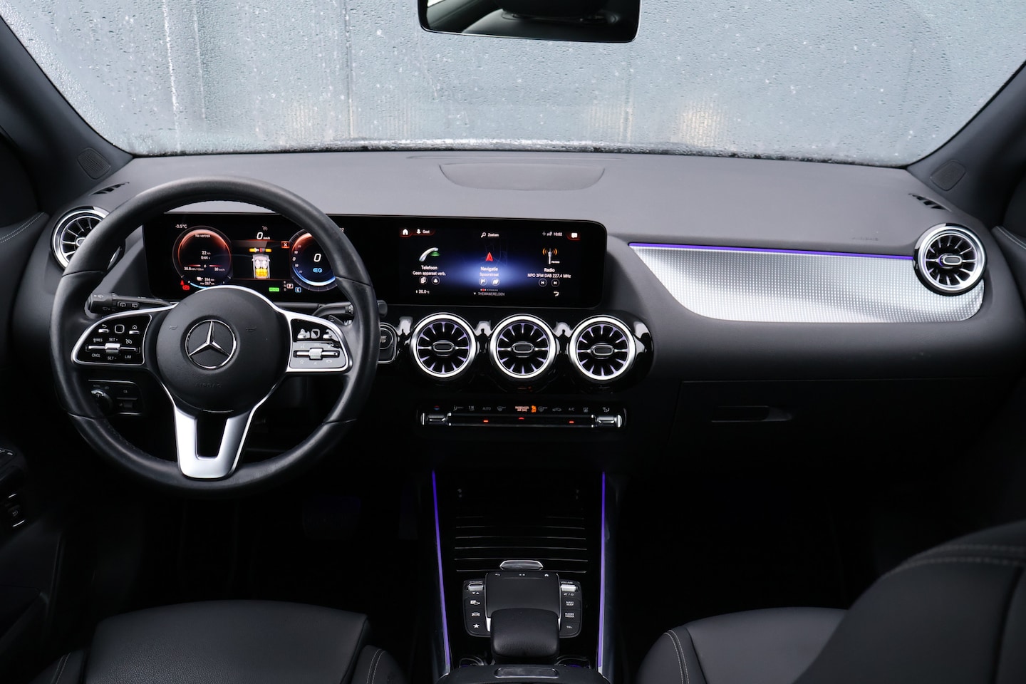 Mercedes-Benz EQA - 250 Business Solution Luxury 67 kWh | 90% SOH! | Camera | Wide Screen | Sfeerverlichting - AutoWereld.nl