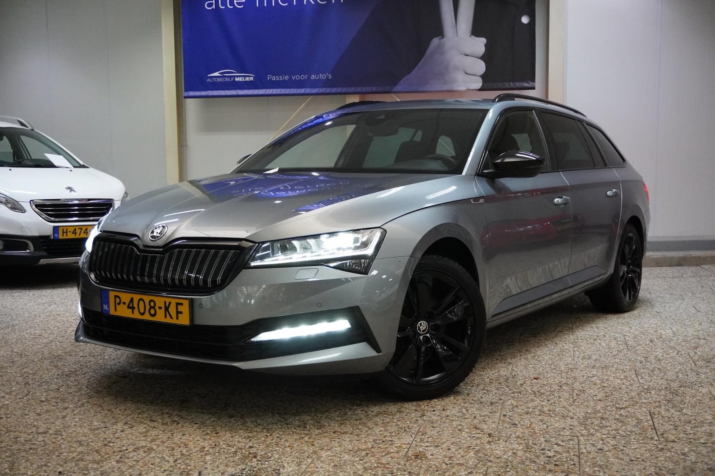 Skoda Superb Combi - 1.4 TSI iV Sportline Business Automaat | Airco | Elek. pakket | Trekhaak | Vol opties | In - AutoWereld.nl