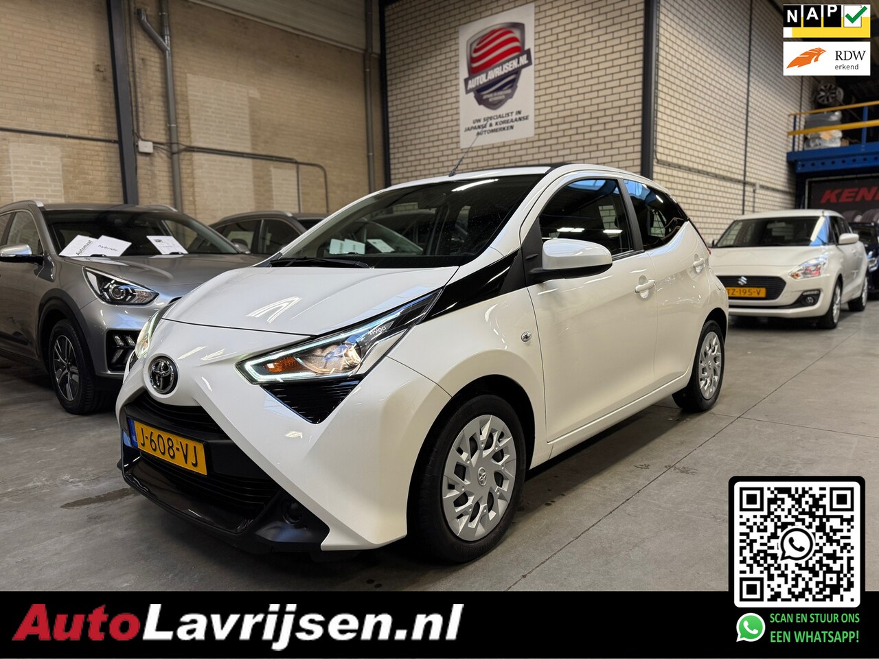 Toyota Aygo X - X-PLAY AUTOMAAT CABRIO NL AUTO NAP AIRCO ANDROID / APPLE-CARPLAY LED ELEK.SCHUIFDAK!! - AutoWereld.nl