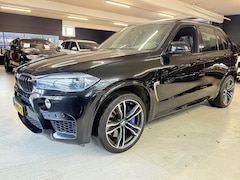 BMW X5 - M - Nwe motor dealer onderhouden