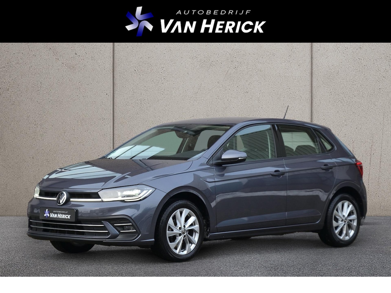 Volkswagen Polo - 1.0 TSI Style Automaat | Navigatie | Achteruitrijcamera | IQ Light - AutoWereld.nl