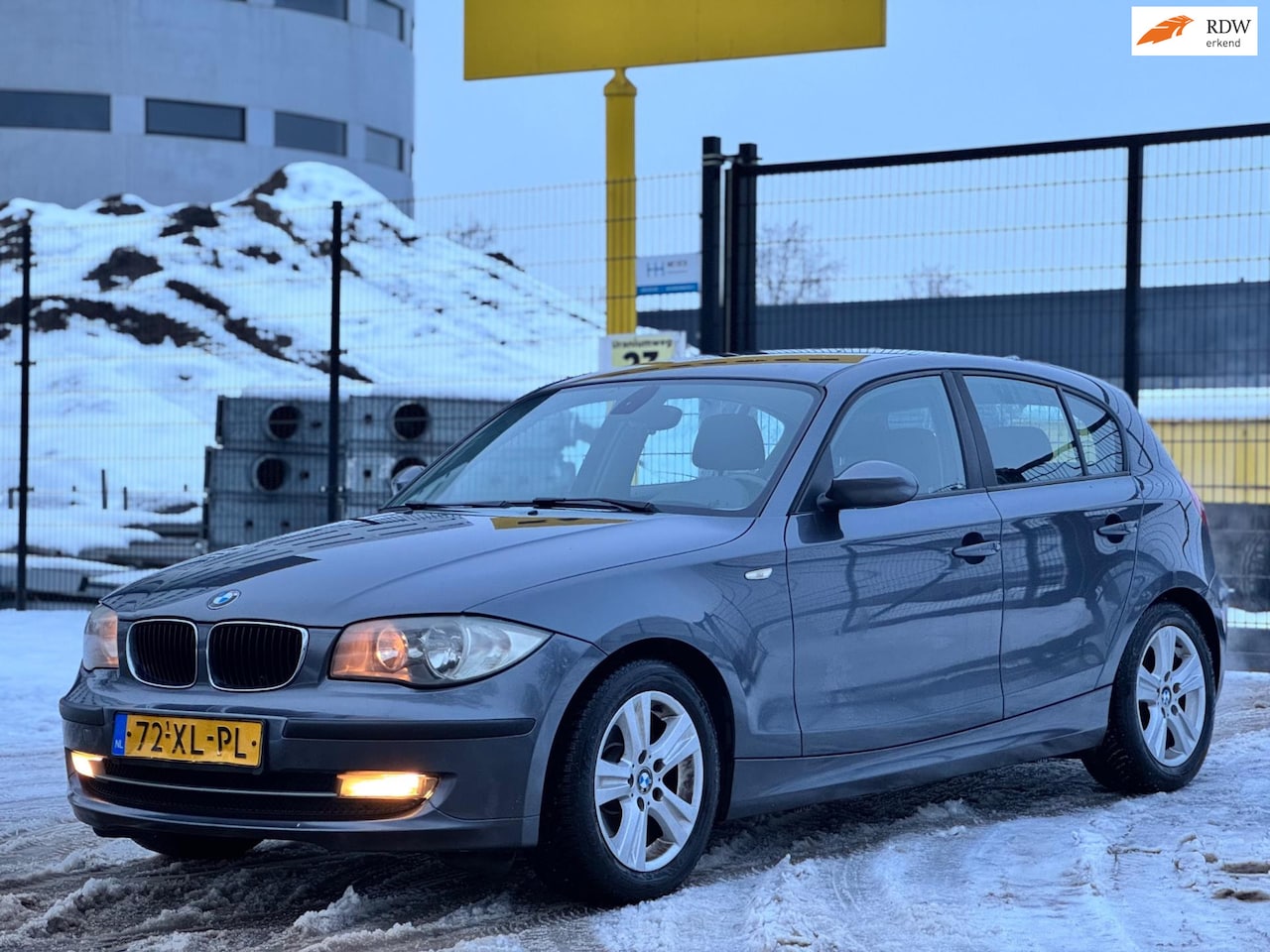 BMW 1-serie - 118i Business Line|AIRCO|ELEKRAMEN|5DEURS|RIJD SCHAKELT FIJN - AutoWereld.nl