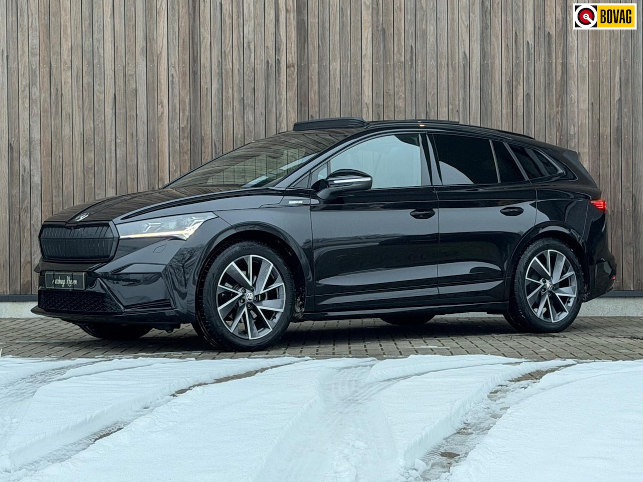 Skoda Enyaq iV - 60 Sportline / Panoramadak / Trekhaak / LED - AutoWereld.nl