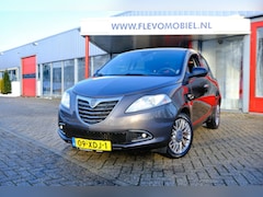 Lancia Y(psilon) - Ypsilon 0.9 TwinAir Platinum 5-drs Airco|LMV|Cruise