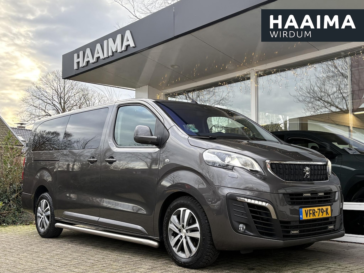 Peugeot Expert - 2.0 BlueHDI 180pk Aut. Asphalt DC | Webasto standkachel | Head-up | Xenon | Keyless | Stoe - AutoWereld.nl