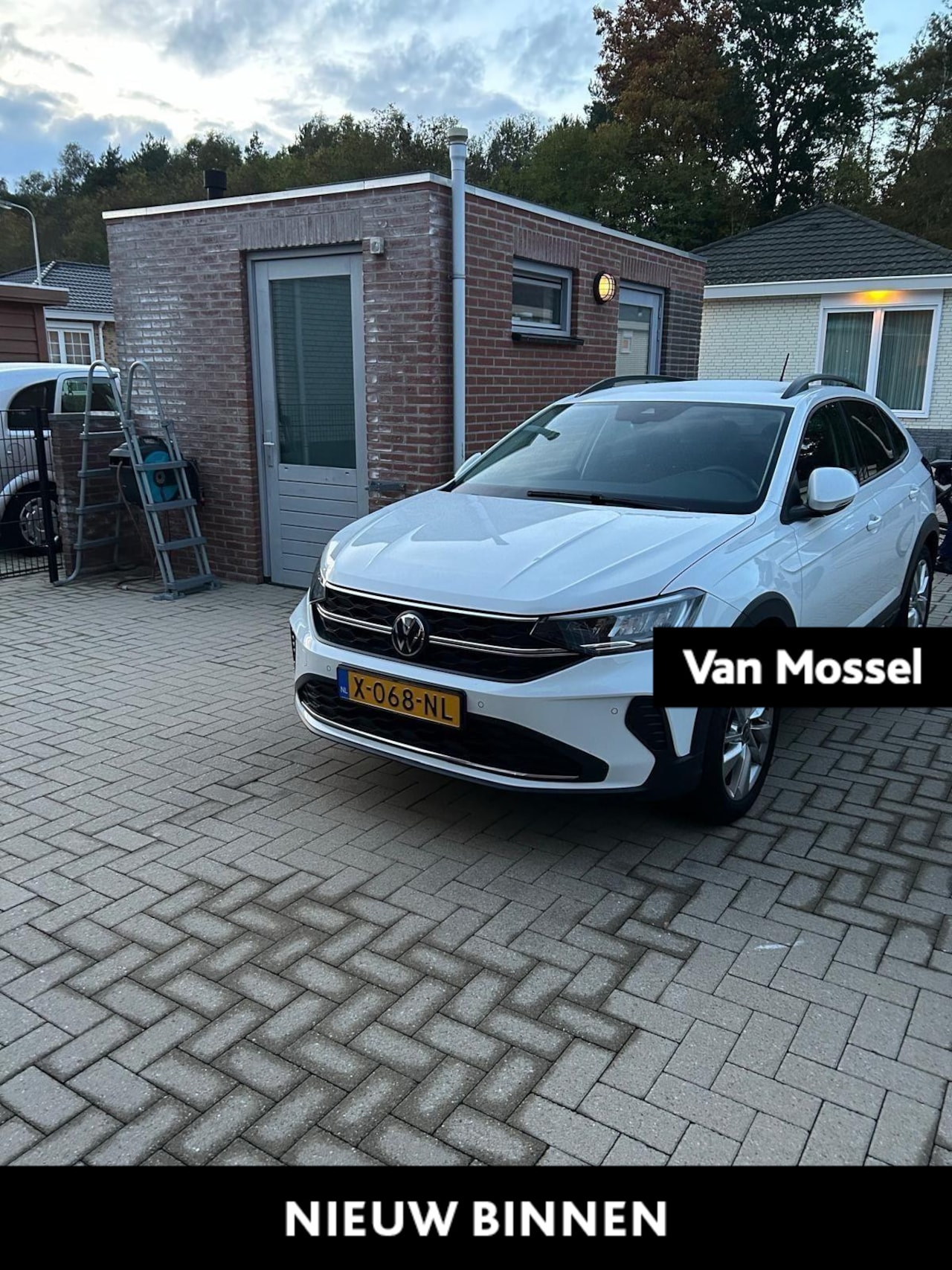Volkswagen Taigo - 1.0 TSI Life Business 95 PK| Origineel Nederlands | Eerste Eigenaar | Navigatie | Parkeers - AutoWereld.nl