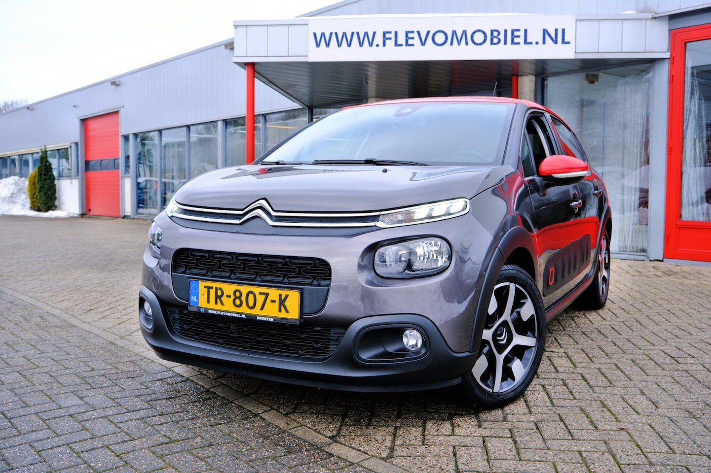Citroën C3 - 1.2 PureTech S&S Shine Aut. Navi|Cam|Clima|LMV - AutoWereld.nl