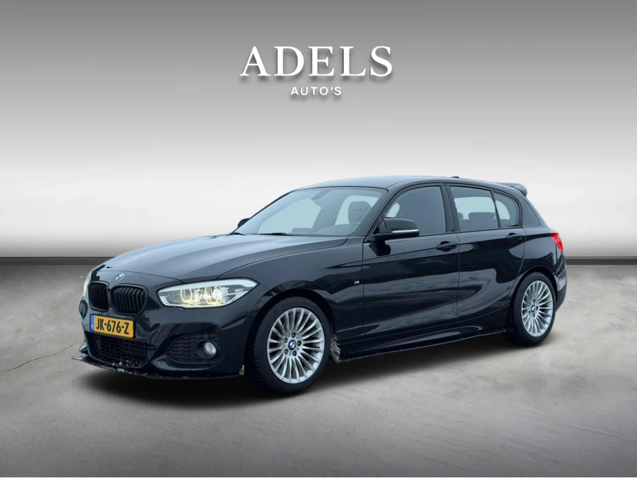 BMW 1-serie - 118i M Sport Maxton Design Led Sportuitlaat - AutoWereld.nl
