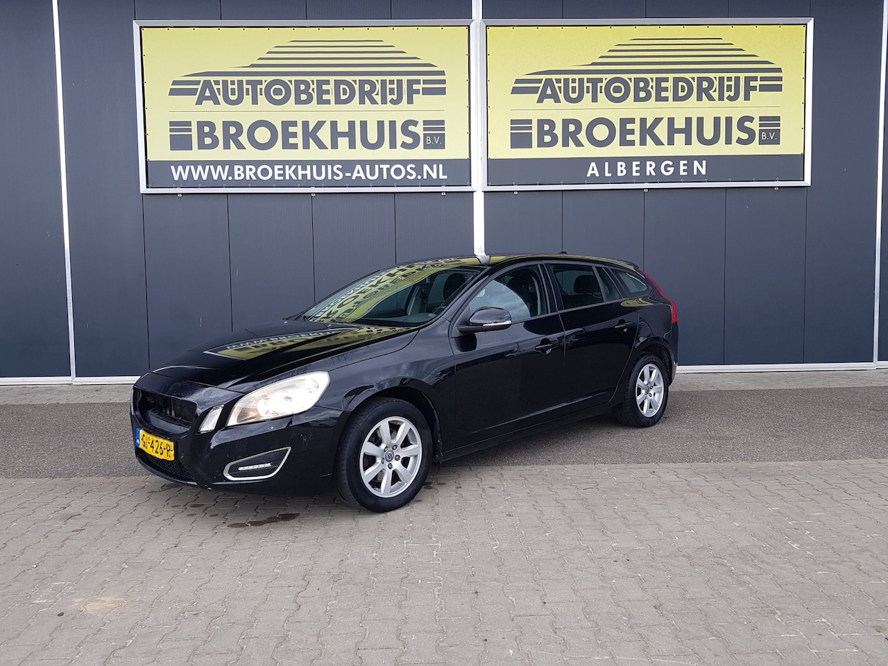 Volvo V60 - 1.6 D2 Momentum 1.6 D2 Momentum - AutoWereld.nl