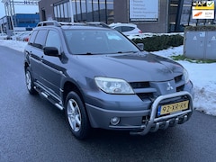 Mitsubishi Outlander Sport - 2.0 Invite+, Trekhaak, Schuifdak, Pdc, Climate control, Bluetooth, Geen import, Nap