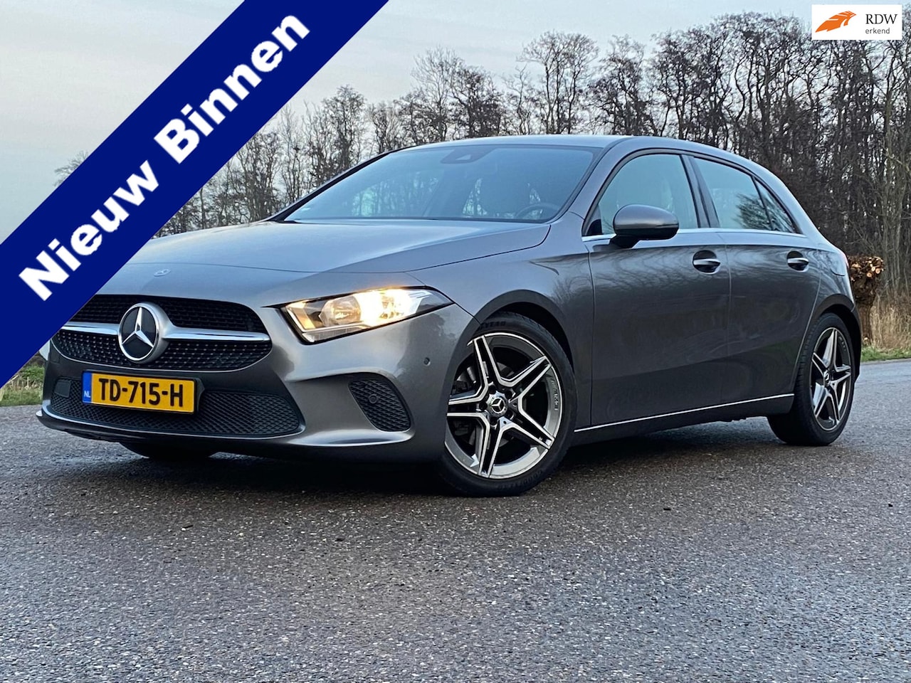 Mercedes-Benz A-klasse - 200 Advantage / Automaat / Airco / CC/ Camera / Half Luxe Leder / PDC / LM-Velgen 16"/ NAP - AutoWereld.nl