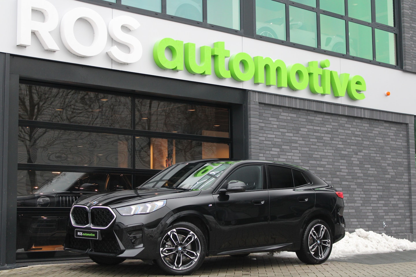 BMW X2 - sDrive20i | M-SPORT | 360 CAMERA | HUD | KEYLESS | SPORTSTOELEN | - AutoWereld.nl