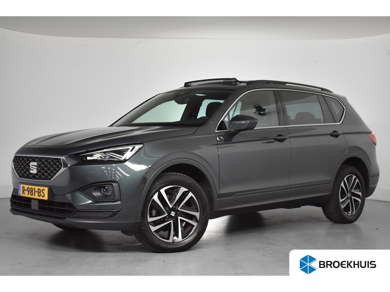 SEAT Tarraco - 1.5 TSI Style Business Intense 7p. | 1e Eigenaar! | Trekhaak | Open Dak | Vitrual | Sfeerv - AutoWereld.nl