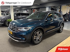 Volkswagen Tiguan - 1.4 TSI eHybrid Business+ /pano/camera/apple carplay/stoel stuur verw./virtual