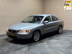 Volvo S60 - 2.4 | NAP | Airco | Cruise | Leder | Stoelverwarming