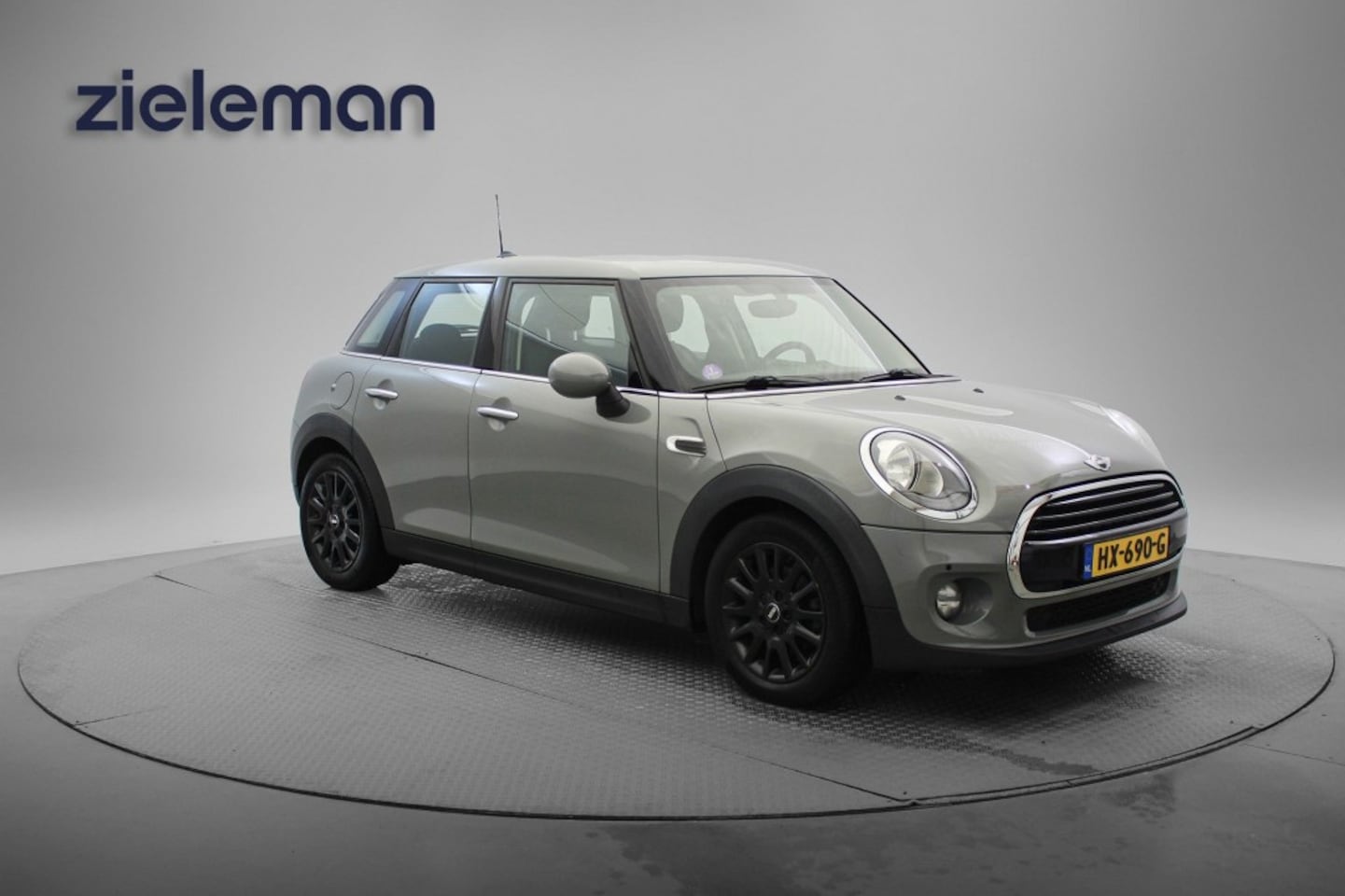 MINI Cooper - 1.5 Cooper Business - Navi, Cruise - AutoWereld.nl