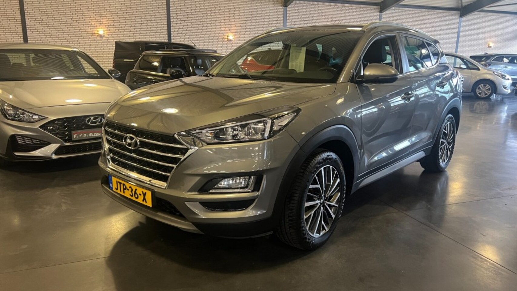 Hyundai Tucson - 1.6 T-GDI Premium-Leer-1e Eigenaar - AutoWereld.nl
