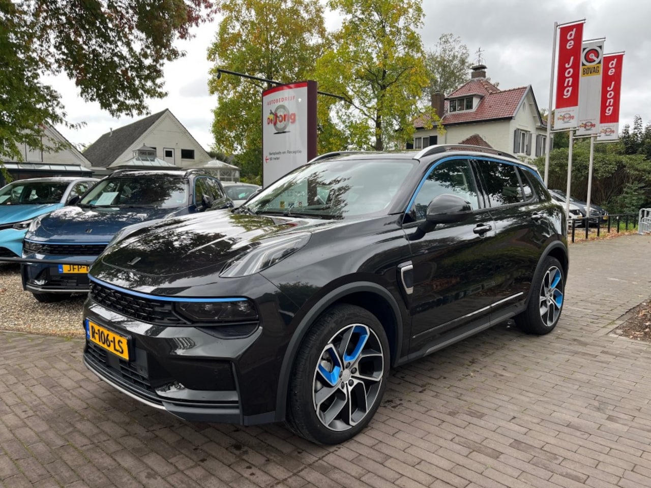 Lynk & Co 01 - 1.5 PLUG-IN HYBRID AUTOMAAT / PANO / AIRCO-ECC / NAVI / CAMERA - AutoWereld.nl