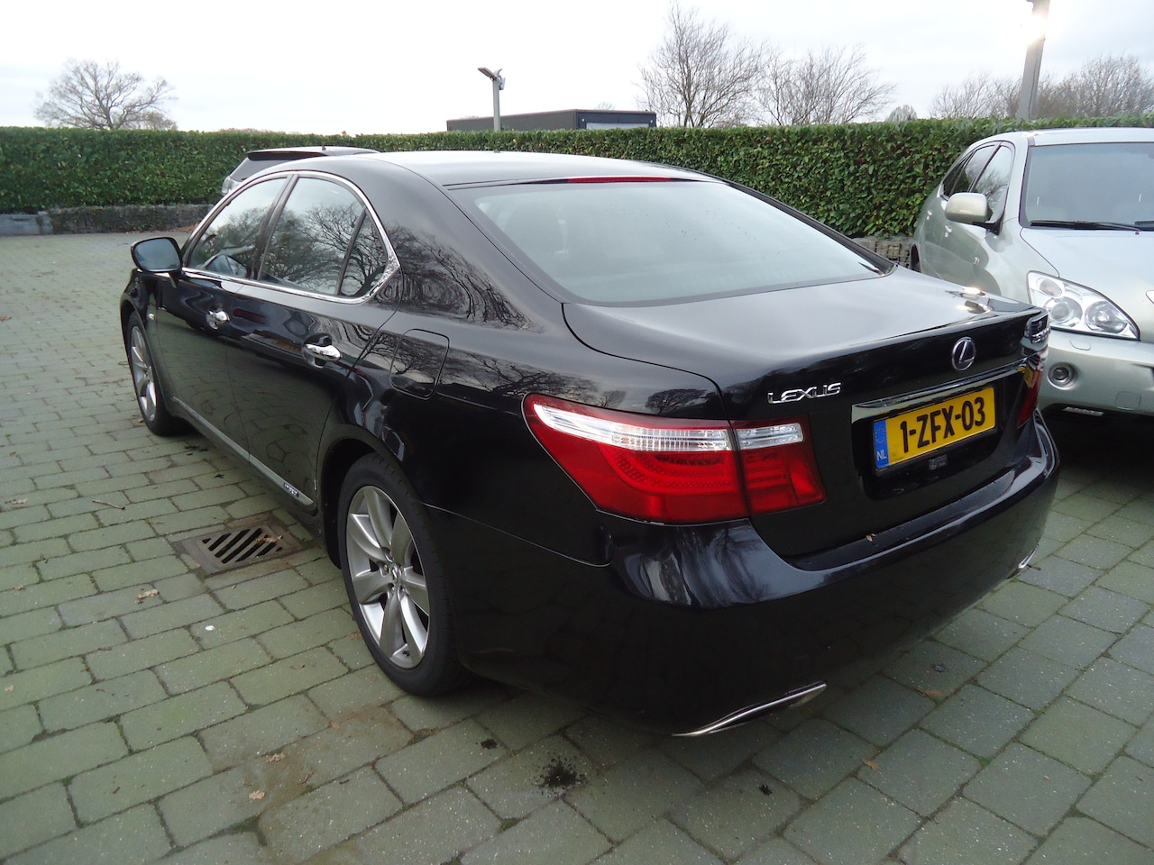 Lexus LS - 600h President de meest volle uitvoering