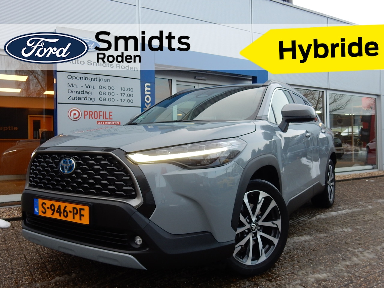 Toyota Corolla Cross - 2.0 200PK High Power Hybrid First Edition | Panorama | Trekhaak | Adapt.Cruise  | Camera | - AutoWereld.nl