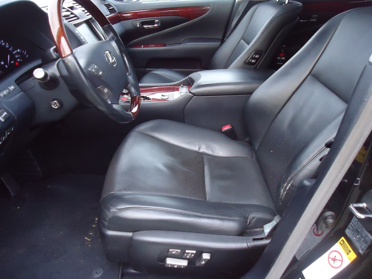 Lexus LS - 600h President de meest volle uitvoering