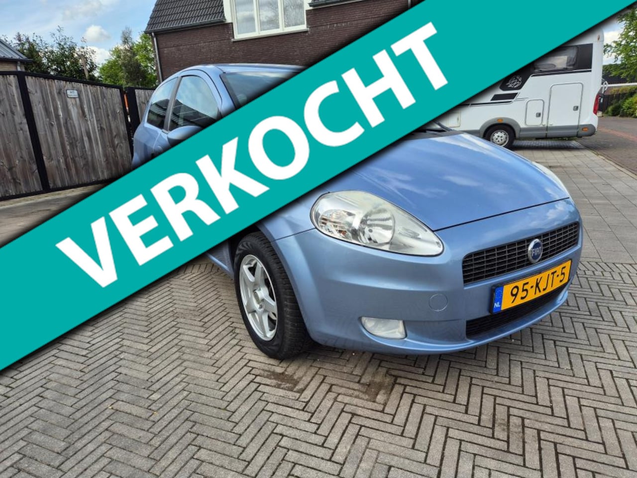 Fiat Grande Punto - 1.4 met airco, nieuwe distributie en weinig km - AutoWereld.nl