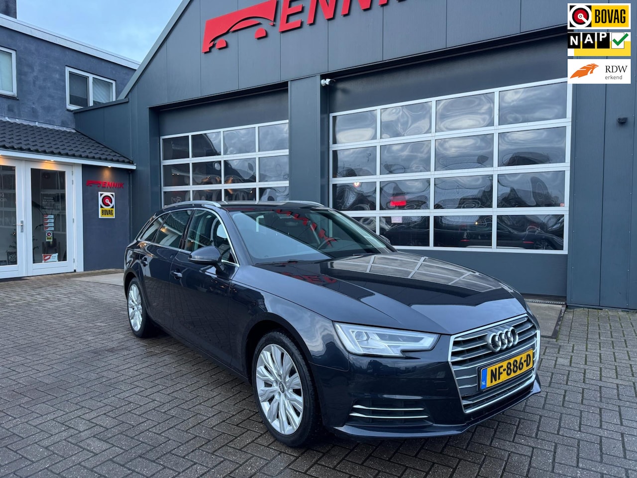 Audi A4 Avant - 1.4 TFSI Lease Edition Sport / Trekhaak - AutoWereld.nl