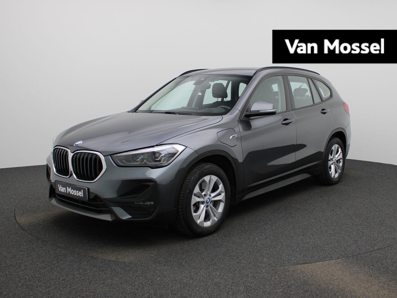 BMW X1 - xDrive25e Executive | Automaat | Camera | Navigatie | Climate Control | - AutoWereld.nl